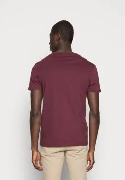Pier One 2 Pack - Camiseta Básica - Bordeaux 10 Pier One 2 Pack - Camiseta Básica - Bordeaux -Pier One Tienda 1fa0bce7e239491b9143bae34d4918c0