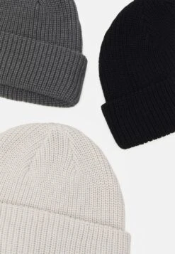 Pier One Unisex 3 Pack - Gorro - Black/Dark Grey/Off-White/ -Pier One Tienda 227c946f16e945278f07dcddf0a935a2