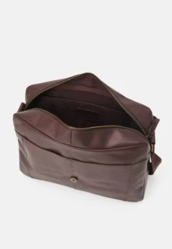 Pier One Leather Unisex - Funda Para Portátil - Brown 8 Pier One Leather Unisex - Funda Para Portátil - Brown -Pier One Tienda 5b4d14f90e4c4510b679f04d80f27b19