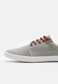 Pier One Unisex - Zapatillas - Light Grey 13 Pier One Unisex - Zapatillas - Light Grey -Pier One Tienda 8f5660aa856d43a69db14e309615dd5c