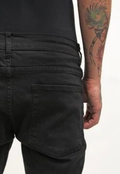 Pier One Vaqueros Slim Fit - Black Denim -Pier One Tienda 9441b2be9a04454c880955ca3191995b