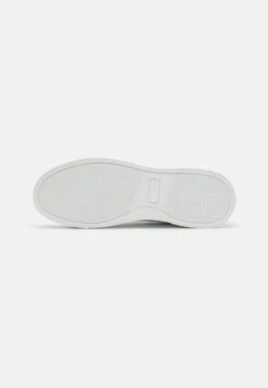 Pier One Unisex - Zapatillas - White -Pier One Tienda a44841b7759c4f79b83cd5c4d2028754