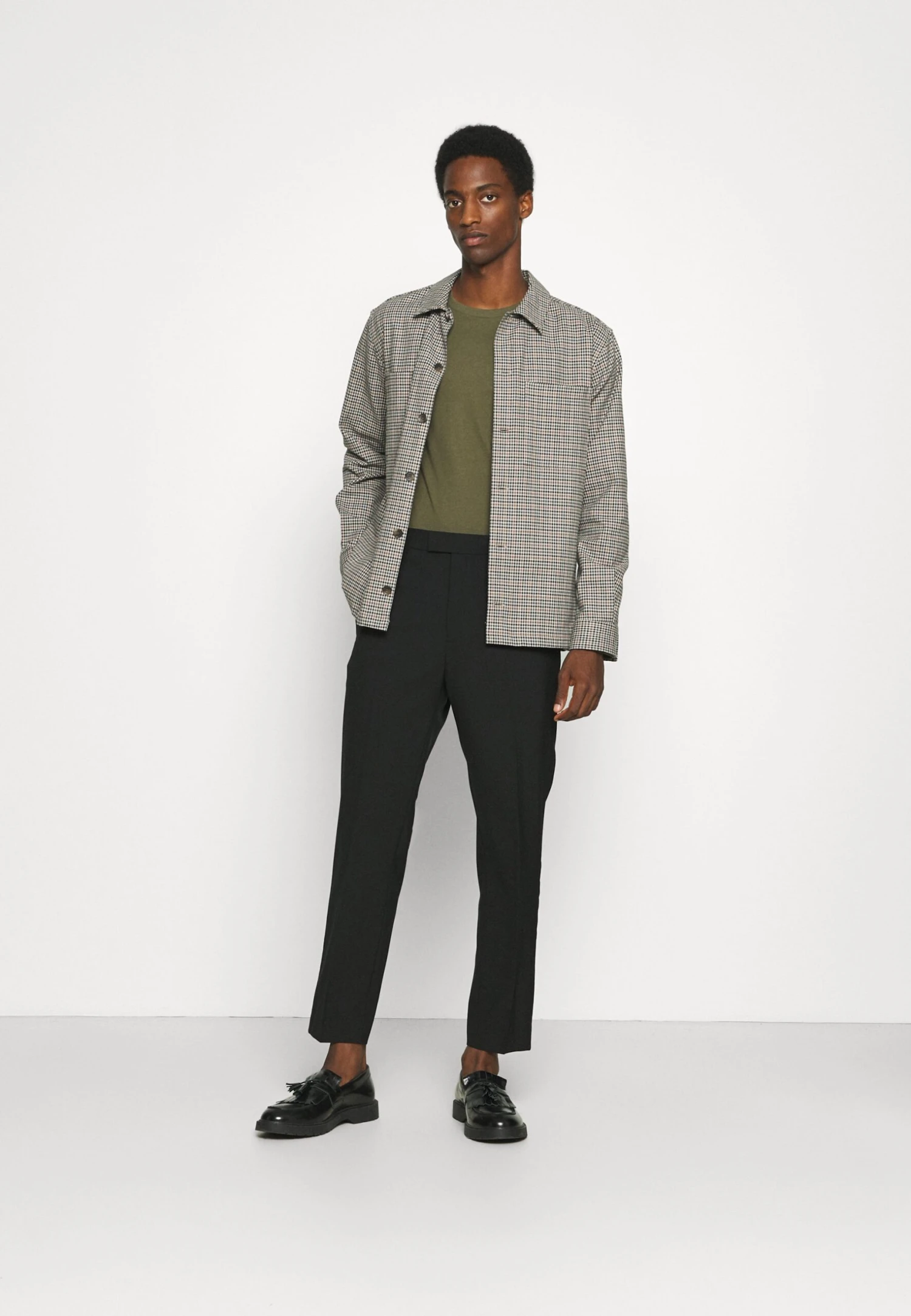 Pier One Camiseta De Manga Larga - Black/Dark Grey/Olive 3 Pier One Camiseta De Manga Larga - Black/Dark Grey/Olive