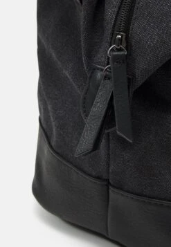 Pier One Unisex - Bolsa De Viaje - Black -Pier One Tienda bdc3a331f78c4a4d87c774f47b53958a