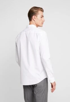 Pier One 2 Pack - Camisa Elegante - White/Light Blue -Pier One Tienda be6c104a9fb24ec4b7e3fbf862bb62fa