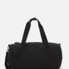 Pier One Unisex - Bolsa De Deporte - Black -Pier One Tienda bfd8adb083b74d148c981ccf2273723f