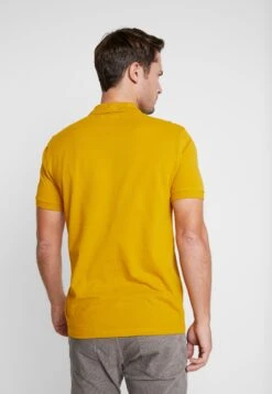 Pier One Polo - Mustard 10 Pier One Polo - Mustard -Pier One Tienda d9e05850b3cc4fa2b91874338a2f0581