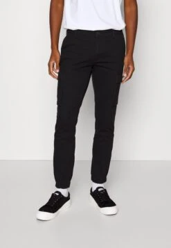 Pier One 2 Pack - Pantalones Cargo - Olive/Black -Pier One Tienda e0bf2536d5a04652937019f4273abb8d