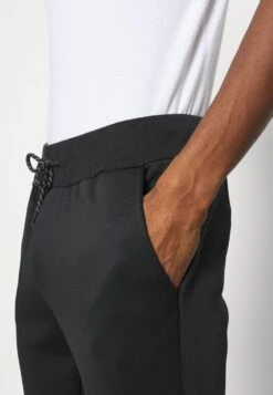 Pier One Pantalones Deportivos - Black -Pier One Tienda e52c3d679a484821b3134a6146f40559