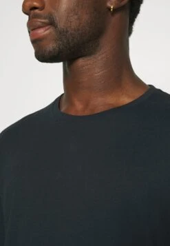 Pier One 2 Pack - Camiseta De Manga Larga - Olive/Dark Blue 13 Pier One 2 Pack - Camiseta De Manga Larga - Olive/Dark Blue -Pier One Tienda f69abb7916144e8aa0b01718277e8c4a