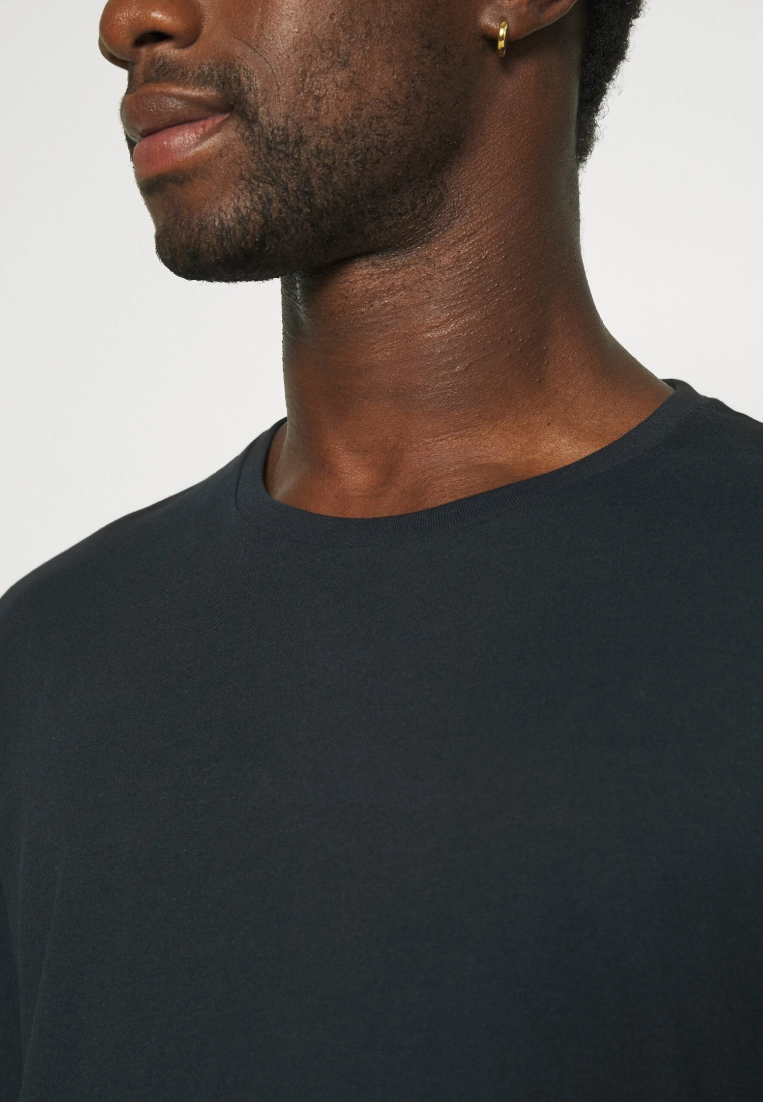 Pier One 2 Pack - Camiseta De Manga Larga - Olive/Dark Blue 8 Pier One 2 Pack - Camiseta De Manga Larga - Olive/Dark Blue - Imagen 6