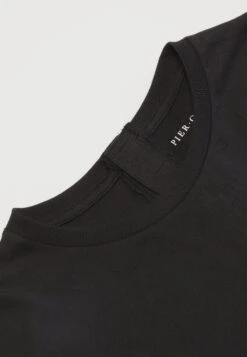 Pier One Camiseta De Manga Larga - Black 23 Pier One Camiseta De Manga Larga - Black -Pier One Tienda fa14fbc826864bf39a60e4a0d76aa3b0